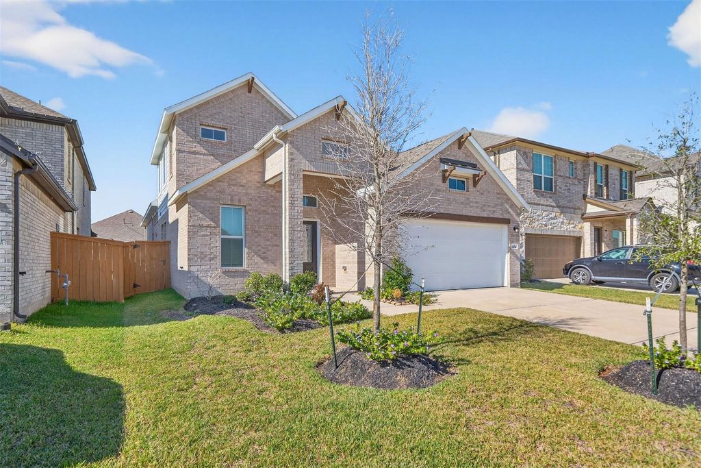 2456 Solaris Bend Drive, Katy, TX 77493