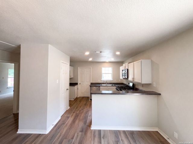 1918 ARBOR PL, San Antonio, TX 78207