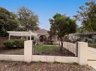 1918 ARBOR PL, San Antonio, TX 78207