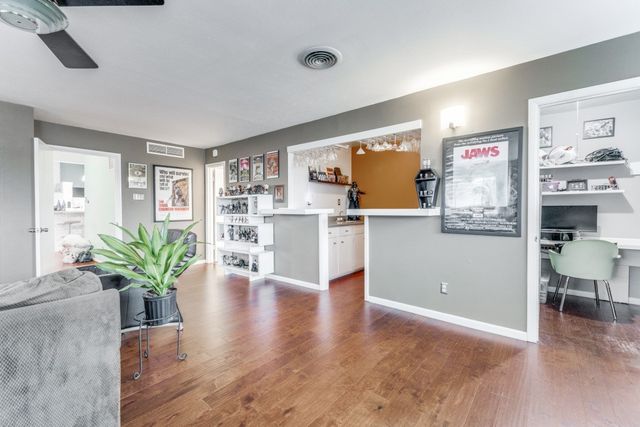 9841 Broken Bow Road, Dallas, TX 75238