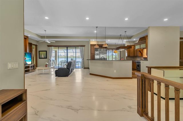 612 LAUREL ROAD W, Nokomis, FL 34275
