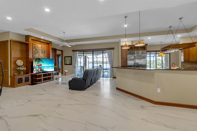612 LAUREL ROAD W, Nokomis, FL 34275