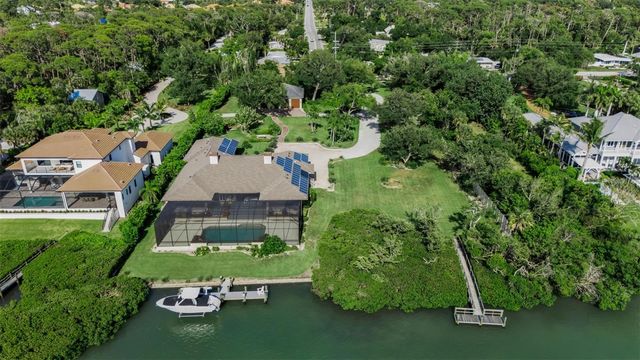 612 LAUREL ROAD W, Nokomis, FL 34275