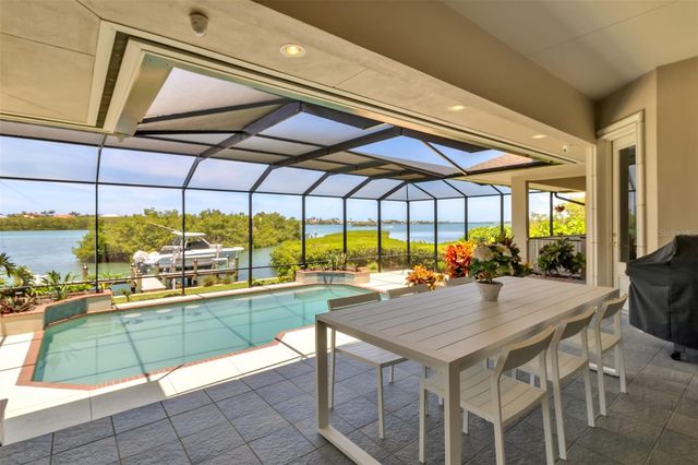 612 LAUREL ROAD W, Nokomis, FL 34275