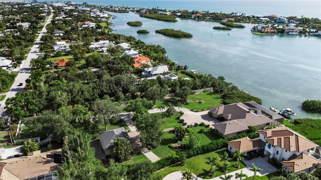 612 LAUREL ROAD W, Nokomis, FL 34275