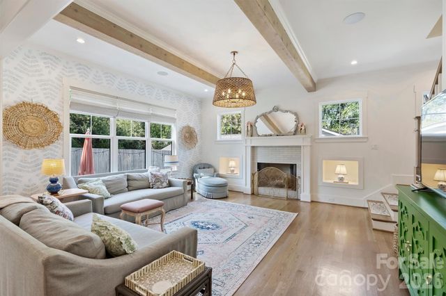 4232 Hiddenbrook Drive, Charlotte, NC 28205