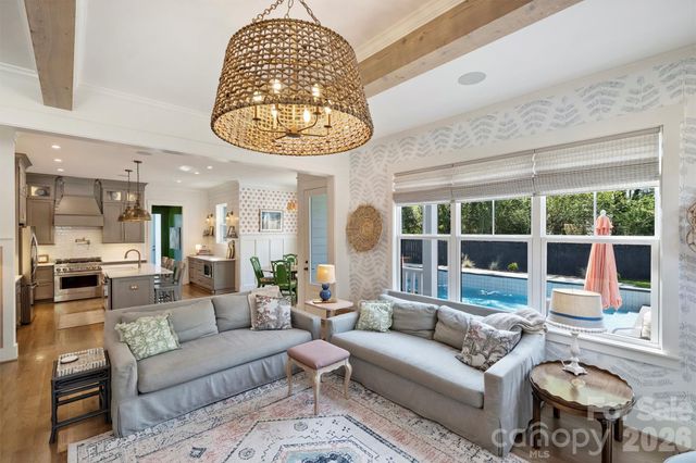 4232 Hiddenbrook Drive, Charlotte, NC 28205