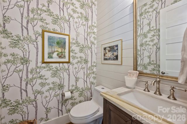 4232 Hiddenbrook Drive, Charlotte, NC 28205