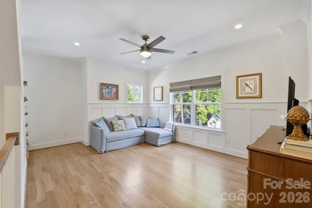 4232 Hiddenbrook Drive, Charlotte, NC 28205