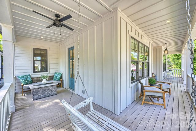 4232 Hiddenbrook Drive, Charlotte, NC 28205