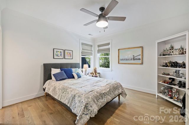 4232 Hiddenbrook Drive, Charlotte, NC 28205