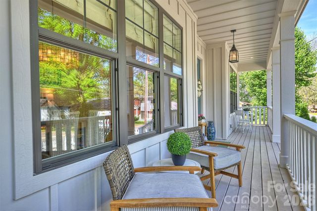 4232 Hiddenbrook Drive, Charlotte, NC 28205