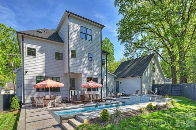 4232 Hiddenbrook Drive, Charlotte, NC 28205