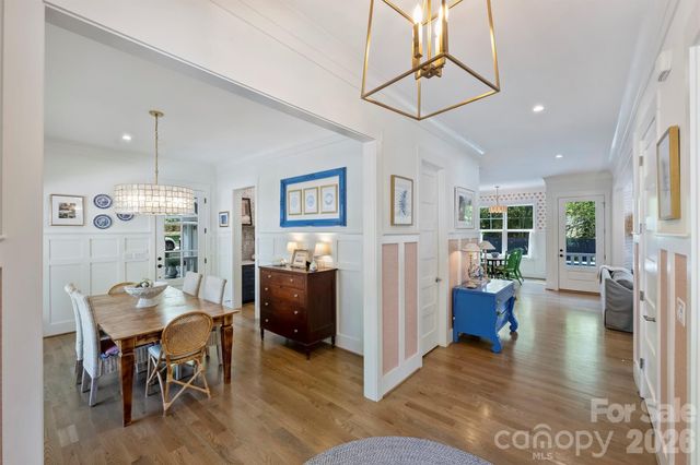 4232 Hiddenbrook Drive, Charlotte, NC 28205