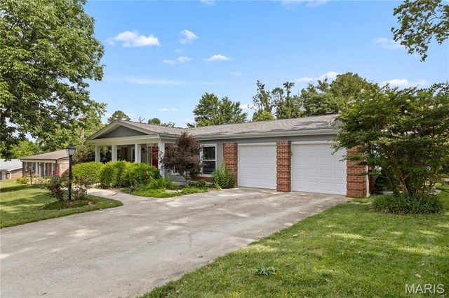 12317 Tempo Drive, St Louis, MO 63146