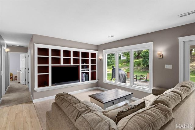 12317 Tempo Drive, St Louis, MO 63146
