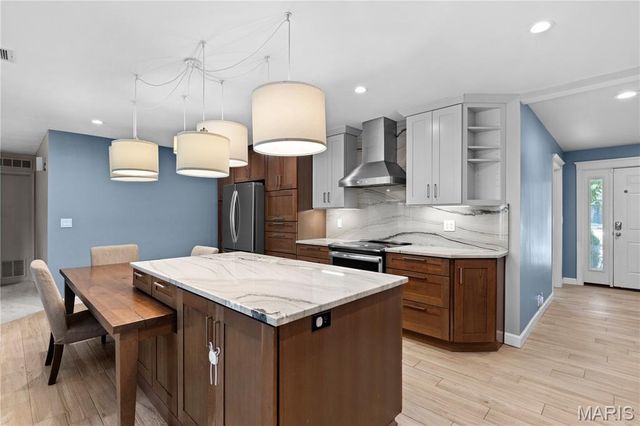 12317 Tempo Drive, St Louis, MO 63146