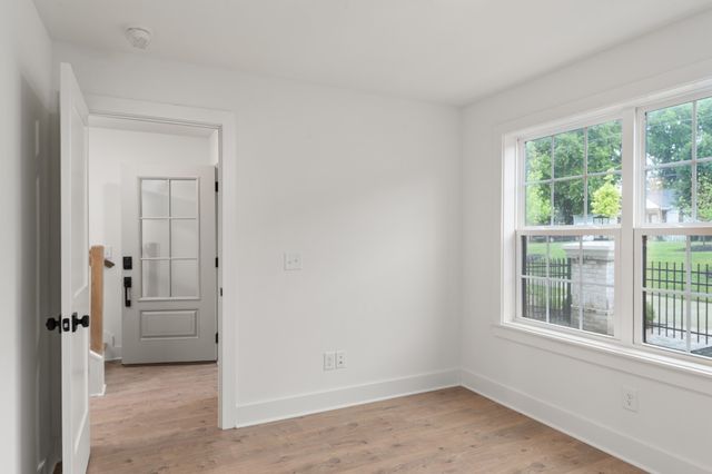 504 Edwin St Unit 41, Nashville, TN 37207