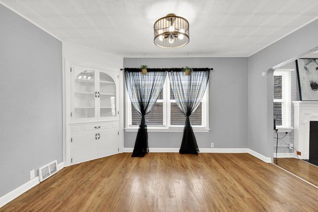 3876 N 61st STREET, Milwaukee, WI 53216