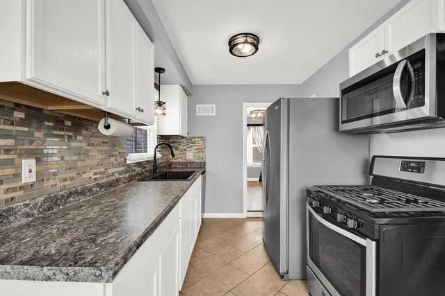 3876 N 61st STREET, Milwaukee, WI 53216