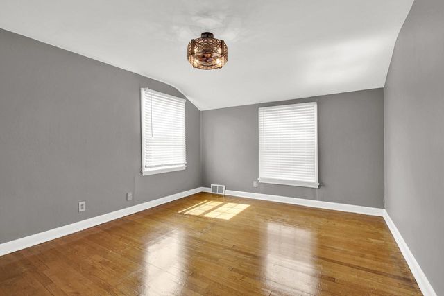 3876 N 61st STREET, Milwaukee, WI 53216