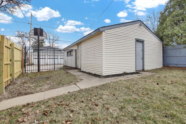 3876 N 61st STREET, Milwaukee, WI 53216