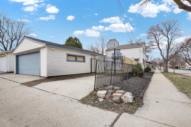 3876 N 61st STREET, Milwaukee, WI 53216