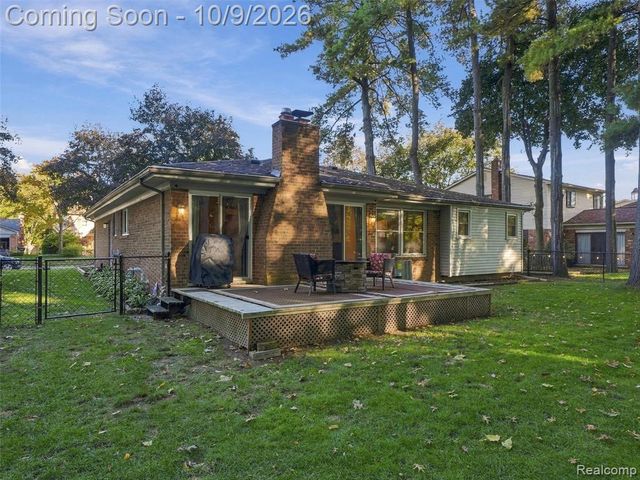 40841 Executive Drive, Sterling Heights, MI 48313