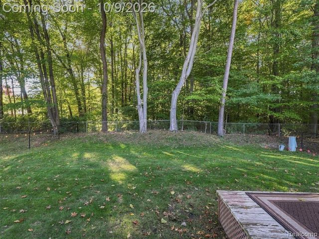 40841 Executive Drive, Sterling Heights, MI 48313