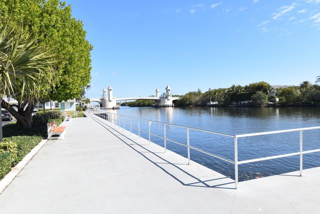 150 Horizons E 310, Boynton Beach, FL 33435