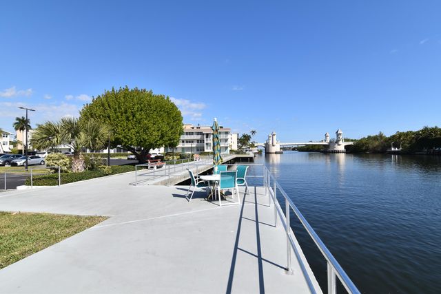150 Horizons E 310, Boynton Beach, FL 33435