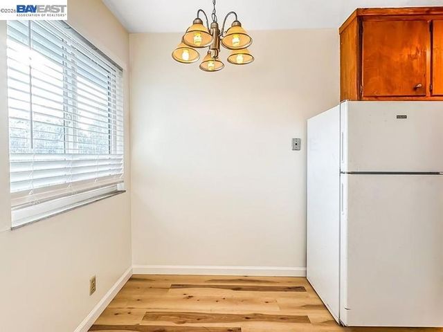 1250 E St, Hayward, CA 94541