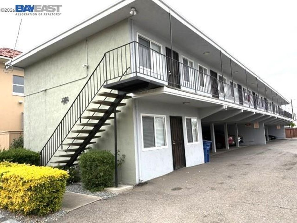 1250 E St, Hayward, CA 94541
