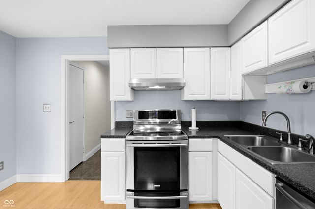 3975 Offshore Drive, Columbus, IN 47203