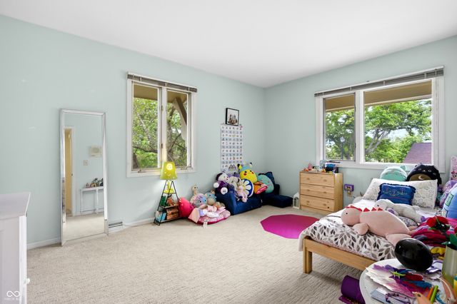 3975 Offshore Drive, Columbus, IN 47203