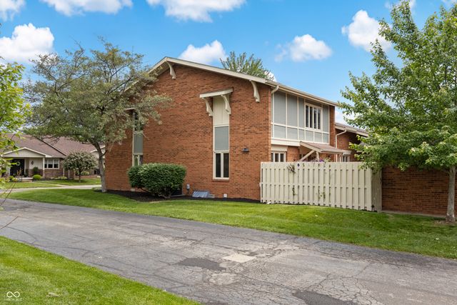 3975 Offshore Drive, Columbus, IN 47203