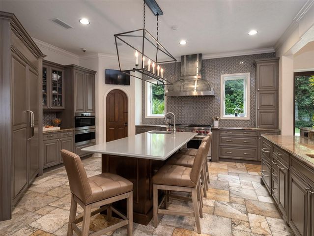 10803 SW 27TH AVENUE, Gainesville, FL 32608