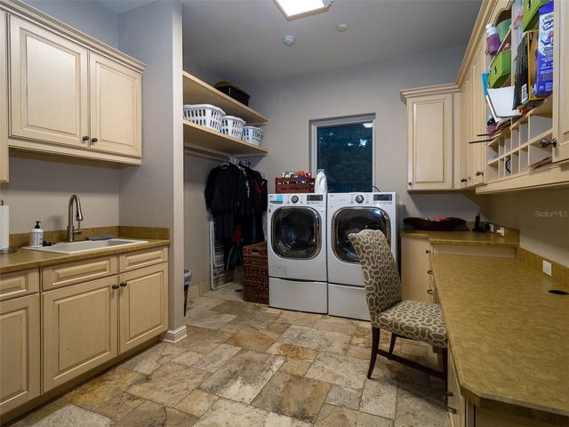 10803 SW 27TH AVENUE, Gainesville, FL 32608