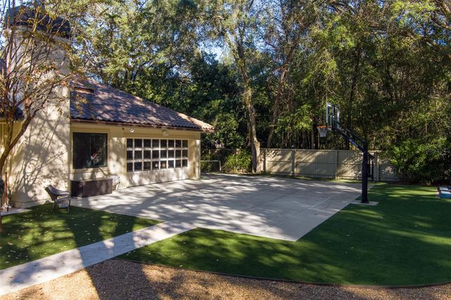 10803 SW 27TH AVENUE, Gainesville, FL 32608