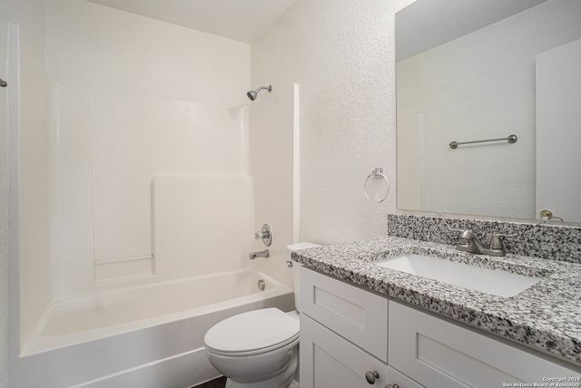 6163 Brandys Farm, San Antonio, TX 78244