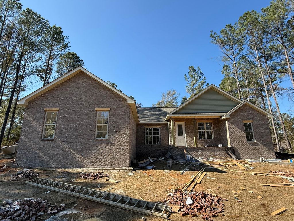 21 Fall Branch, Sumrall, MS 39482