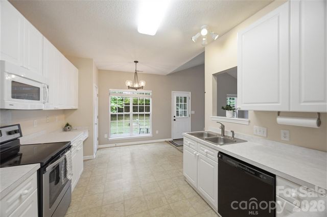 1393 Hollythorne Drive, Rock Hill, SC 29732