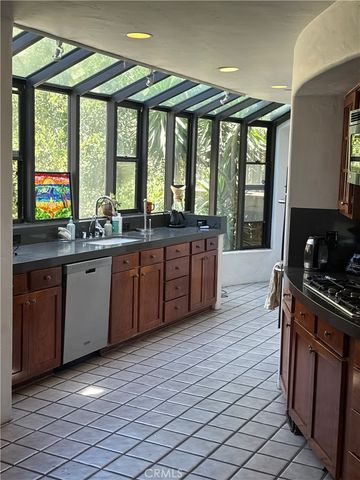 28912 Top Of The World Drive, Laguna Beach, CA 92651