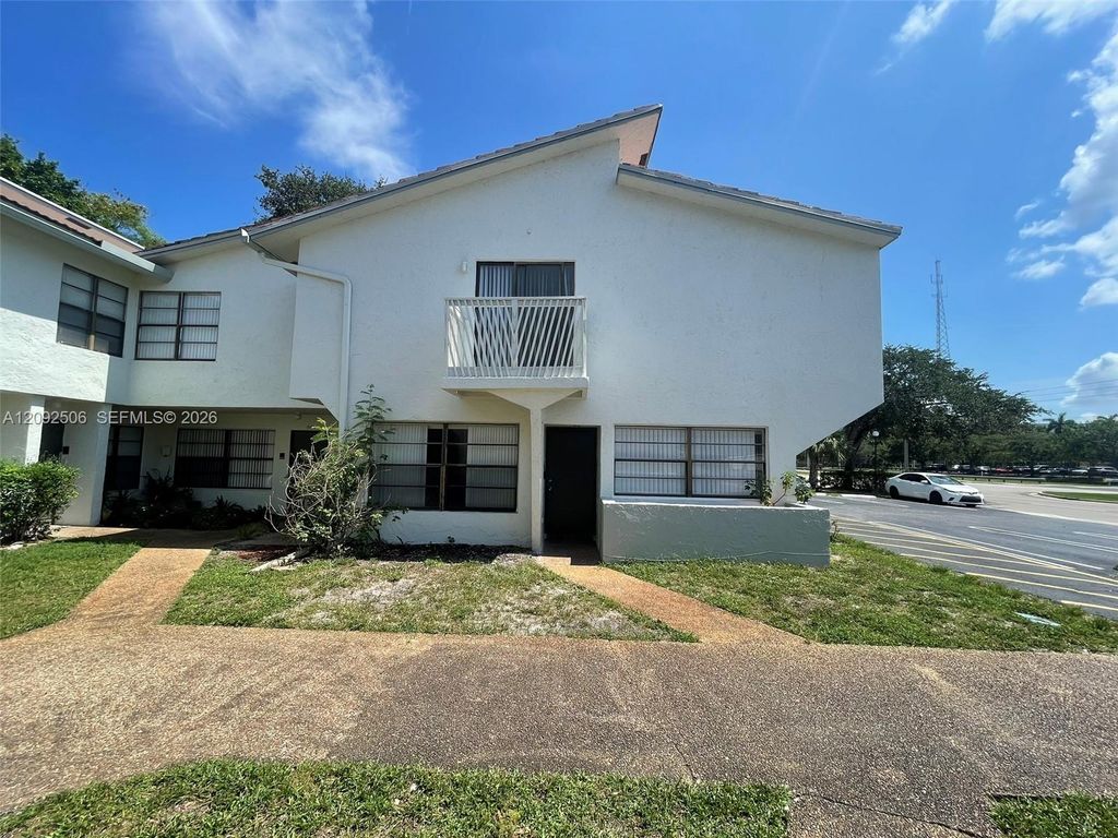 2580 Coral Springs Drive 2580, Coral Springs, FL 33065