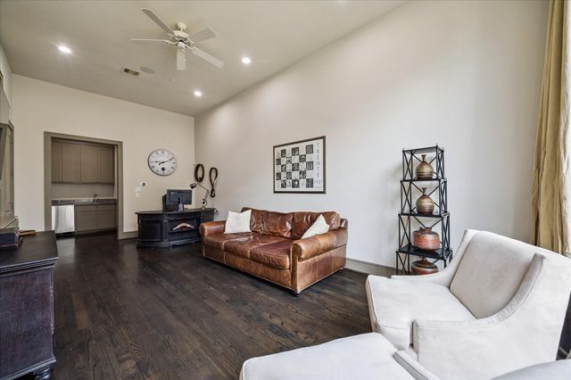 1416 Lake Pointe Parkway, Sugar Land, TX 77478