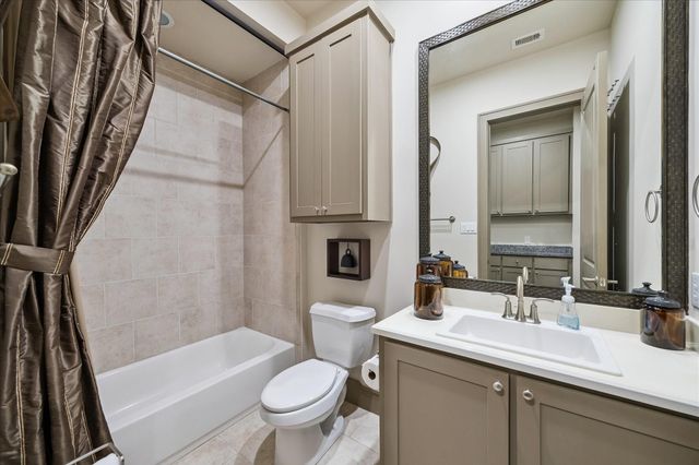 1416 Lake Pointe Parkway, Sugar Land, TX 77478