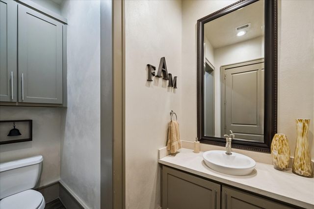 1416 Lake Pointe Parkway, Sugar Land, TX 77478