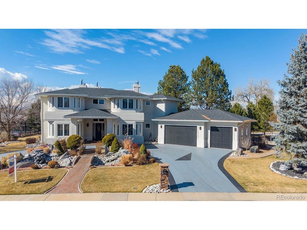7 Sandpiper Cir, Thornton, CO 80241