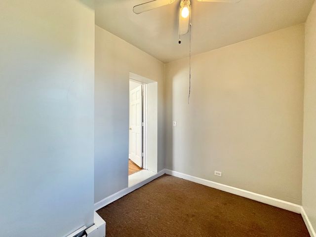 2948 W Nelson Street 2, Chicago, IL 60618