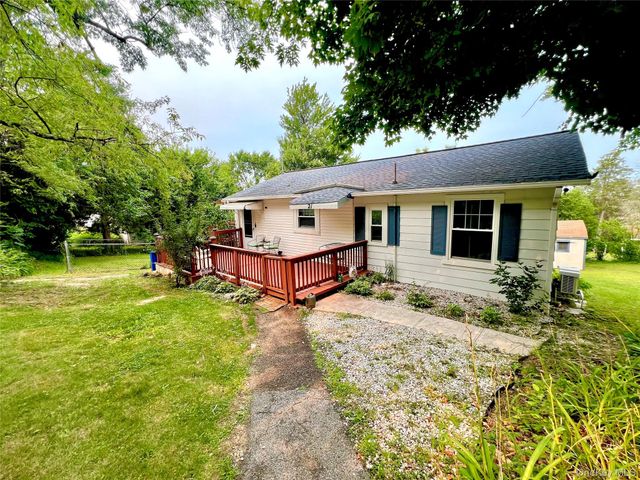 21 Woodycrest Trail, Monroe, NY 10950